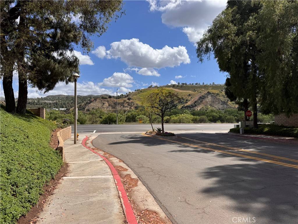 Yorba Linda, CA 92887,6237 Hartford RD #176