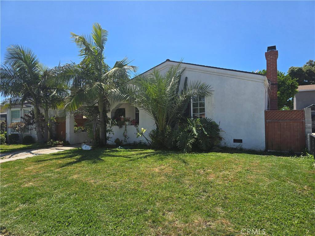 Compton, CA 90221,519 N Sloan AVE