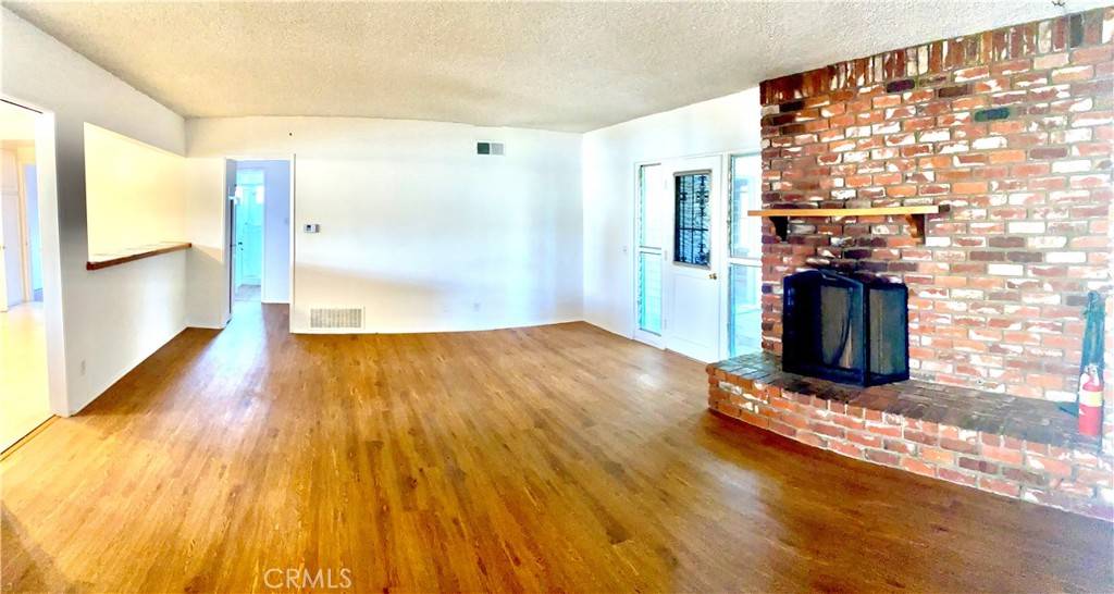 Fullerton, CA 92833,1212 W Oak AVE