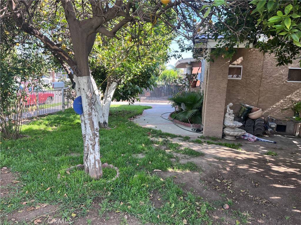 Compton, CA 90221,702 N Burris AVE