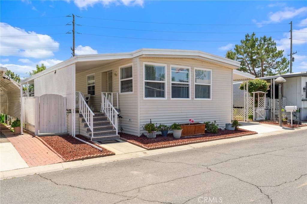 La Habra, CA 90631,1001 W Lambert Rd #324