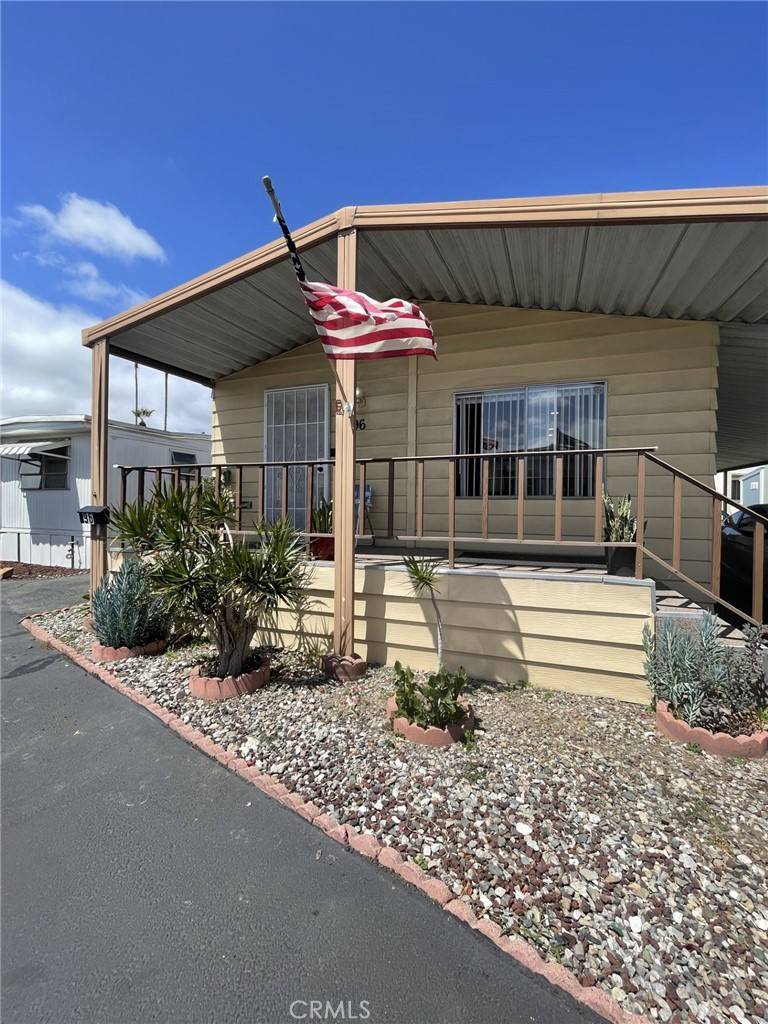 Hawaiian Gardens, CA 90716,12550 Carson ST #96