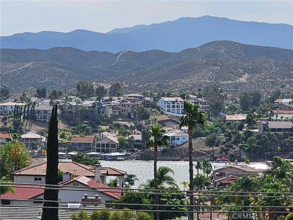 Canyon Lake, CA 92587,28856 Yosemite PL