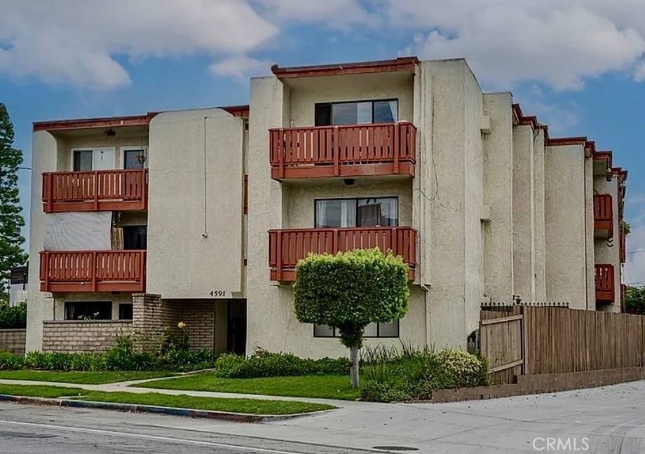 Long Beach, CA 90807,4591 Orange AVE #306