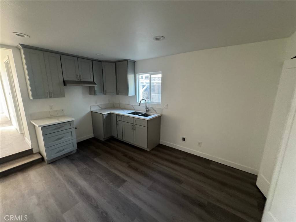 Wilmington, CA 90744,914 E O ST