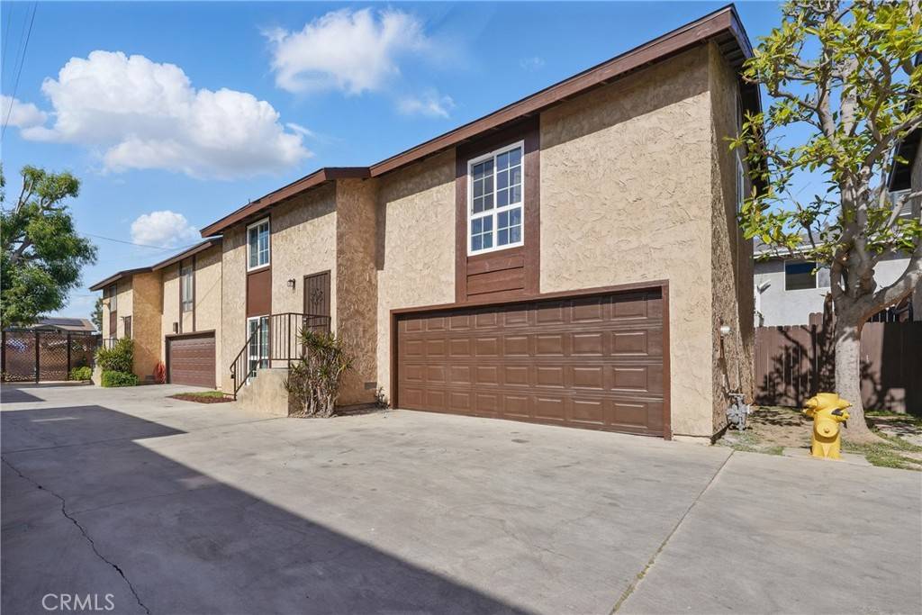 Hawthorne, CA 90250,13722 Cerise AVE