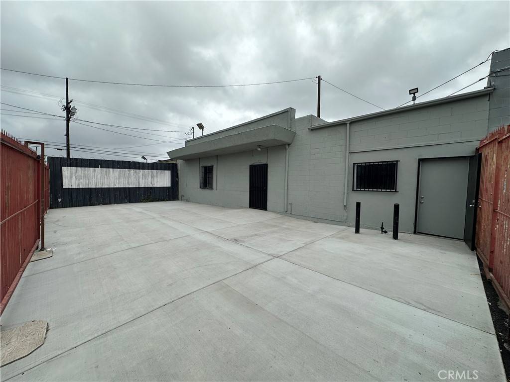 Los Angeles, CA 90002,2309 e 94th st