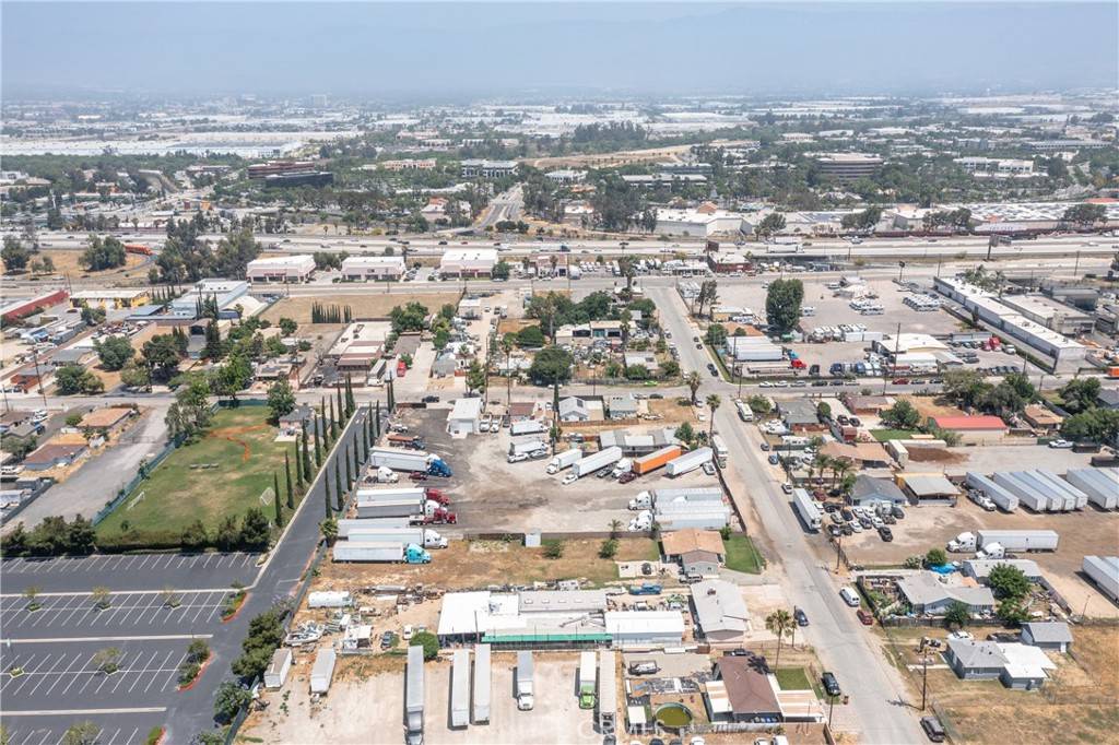 San Bernardino, CA 92408,455 E Caroline ST