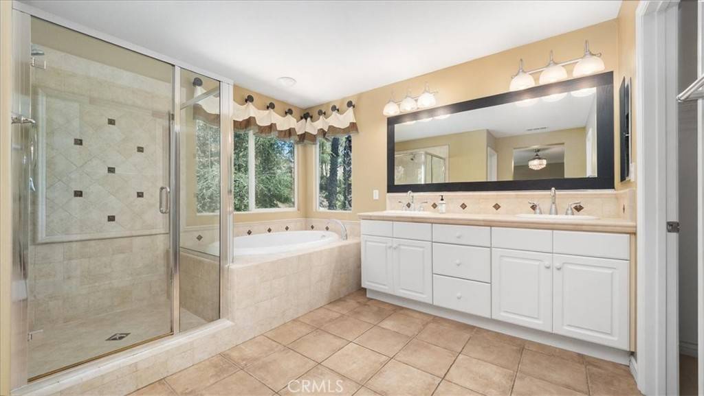 25030 Crimson Lasso DR Wildomar, CA 92595