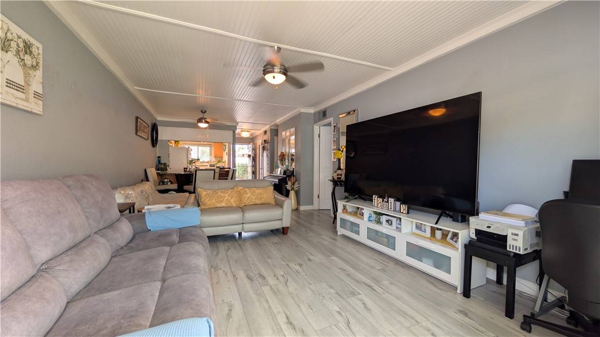 La Habra, CA 90631,708 W Lambert RD #6
