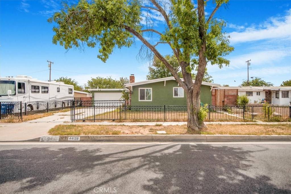 Lancaster, CA 93535,44128 Stanridge AVE