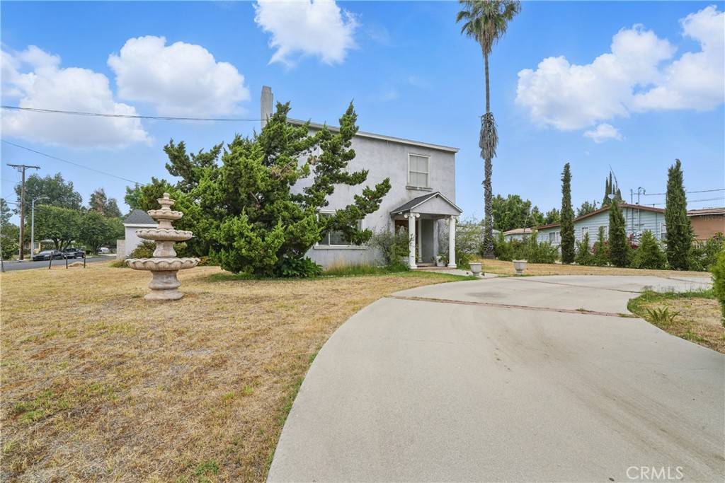 Panorama City, CA 91402,13321 Reedley ST