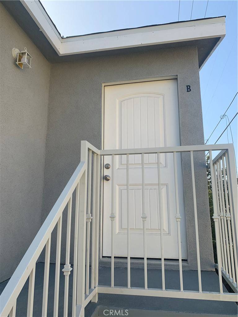 South Gate, CA 90280,9235 Otis ST #B