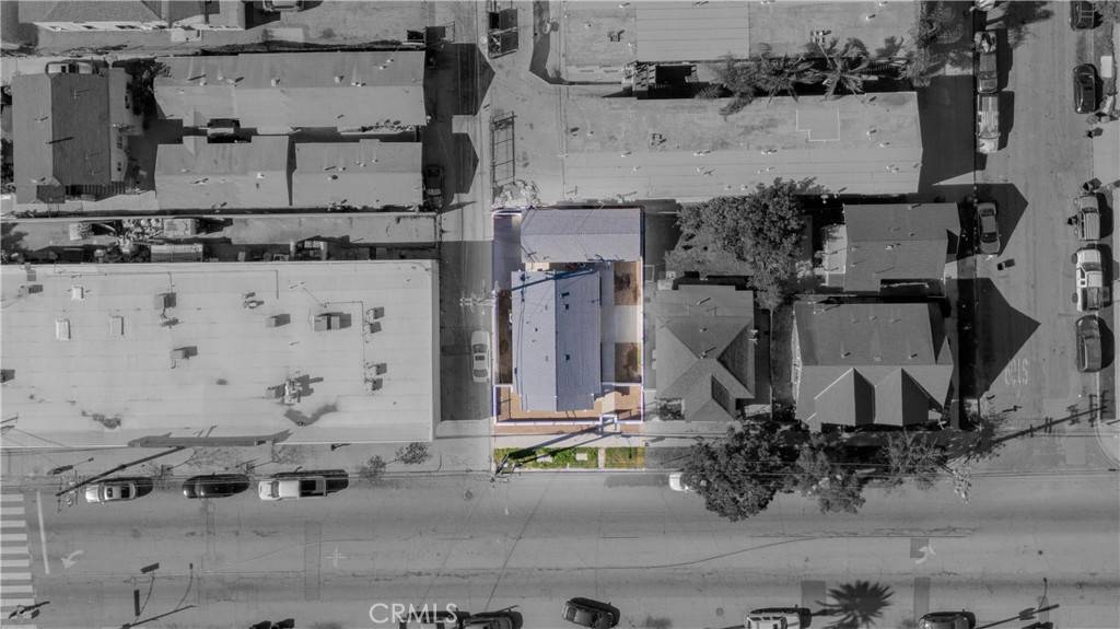 1027 E 10th St Long Beach, CA 90813