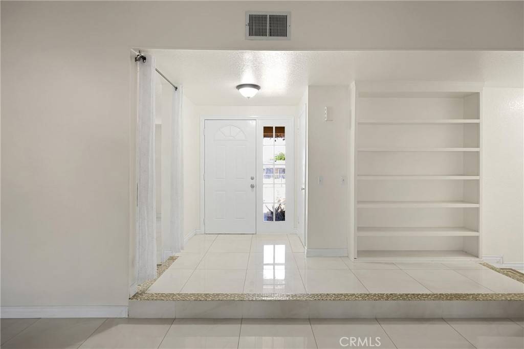 Hesperia, CA 92345,7684 Newhall AVE