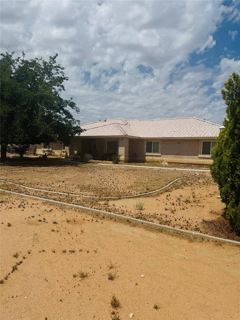 Apple Valley, CA 92307,15434 Erie RD