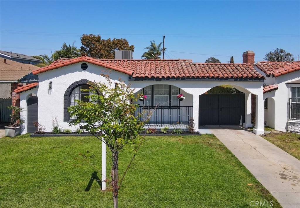 Inglewood, CA 90301,1040 S Grevillea AVE