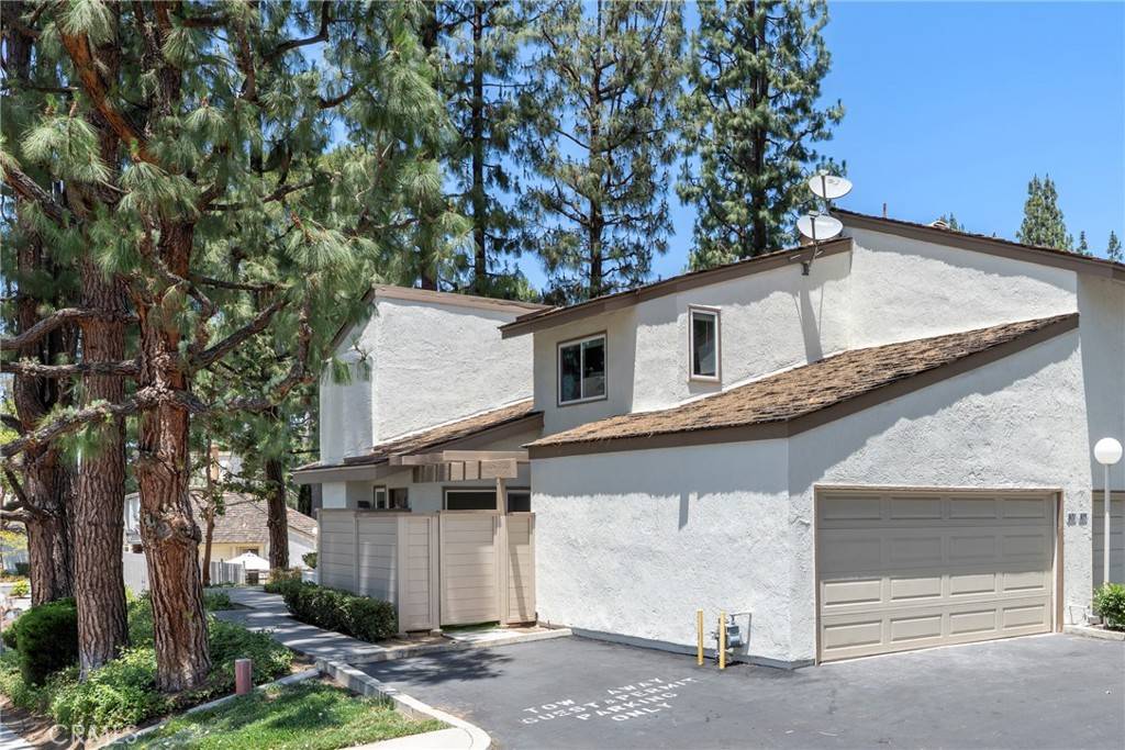 Brea, CA 92821,801 Vista CT