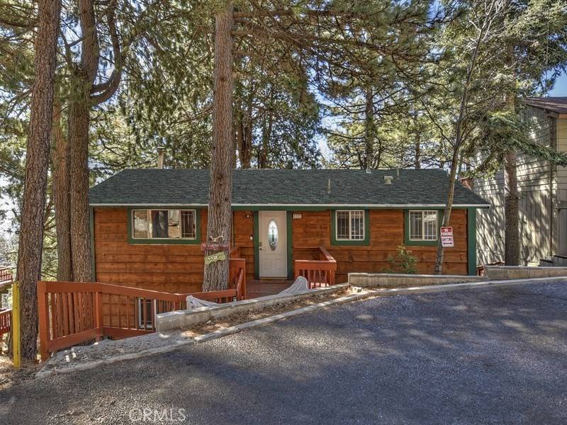 Rimforest, CA 92378,1122 Scenic WAY