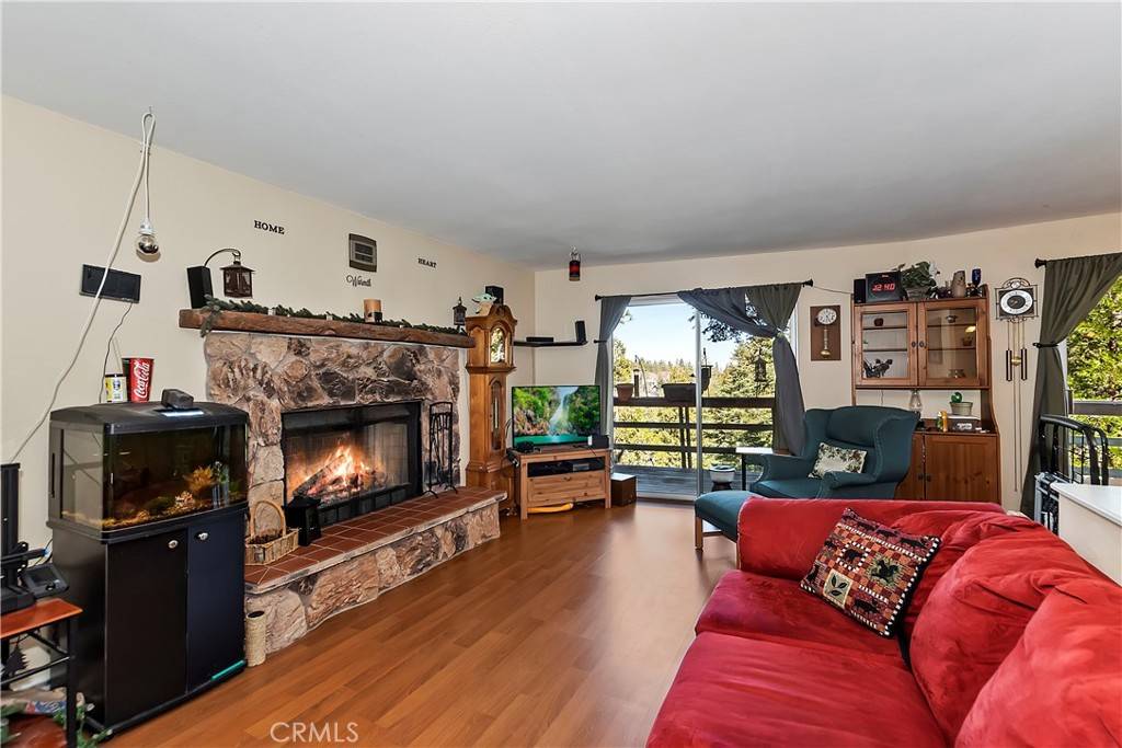 Twin Peaks, CA 92391,26241 Boulder LN