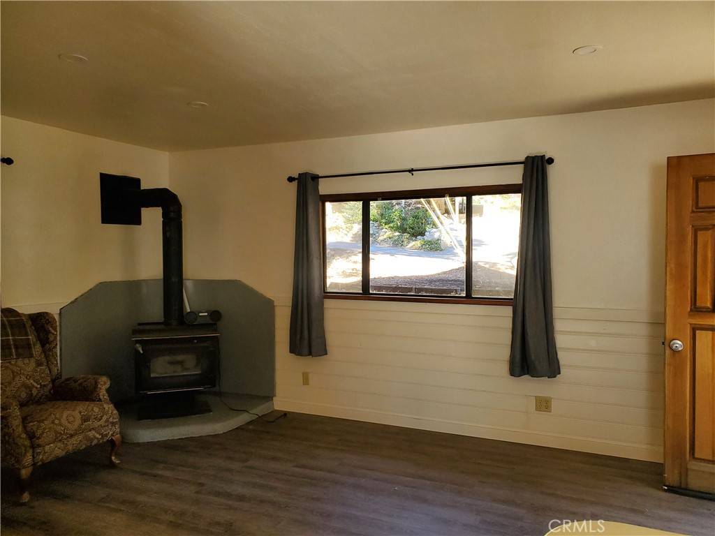 Rimforest, CA 92378,1262 Bear Springs RD