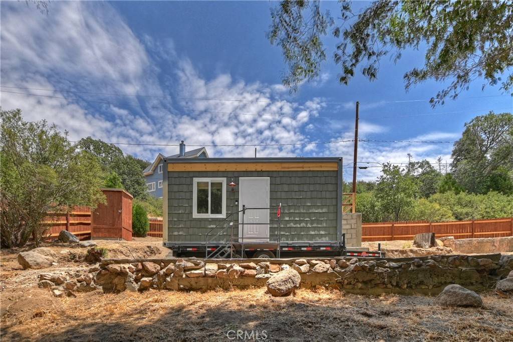 Cedar Glen, CA 92321,240 Alder LN