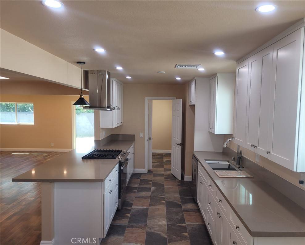 Glendora, CA 91740,739 S Pennsylvania AVE