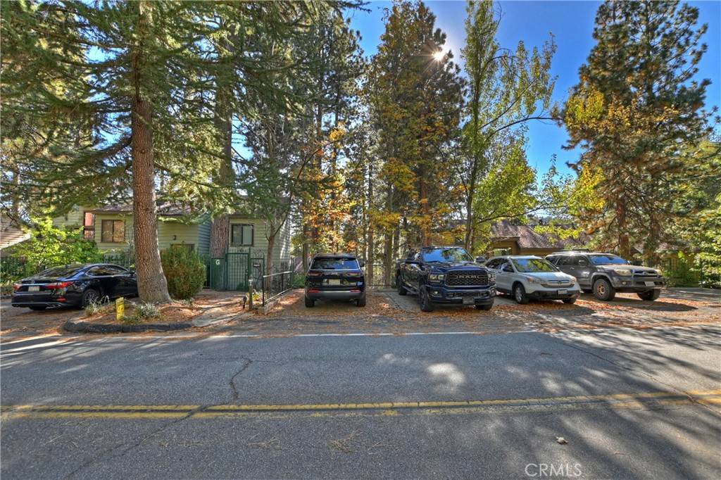 Lake Arrowhead, CA 92352,27717 Peninsula DR #202