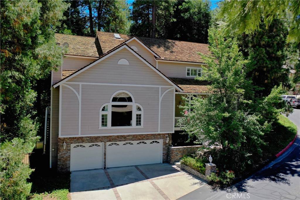 Lake Arrowhead, CA 92352,475 Bay View DR