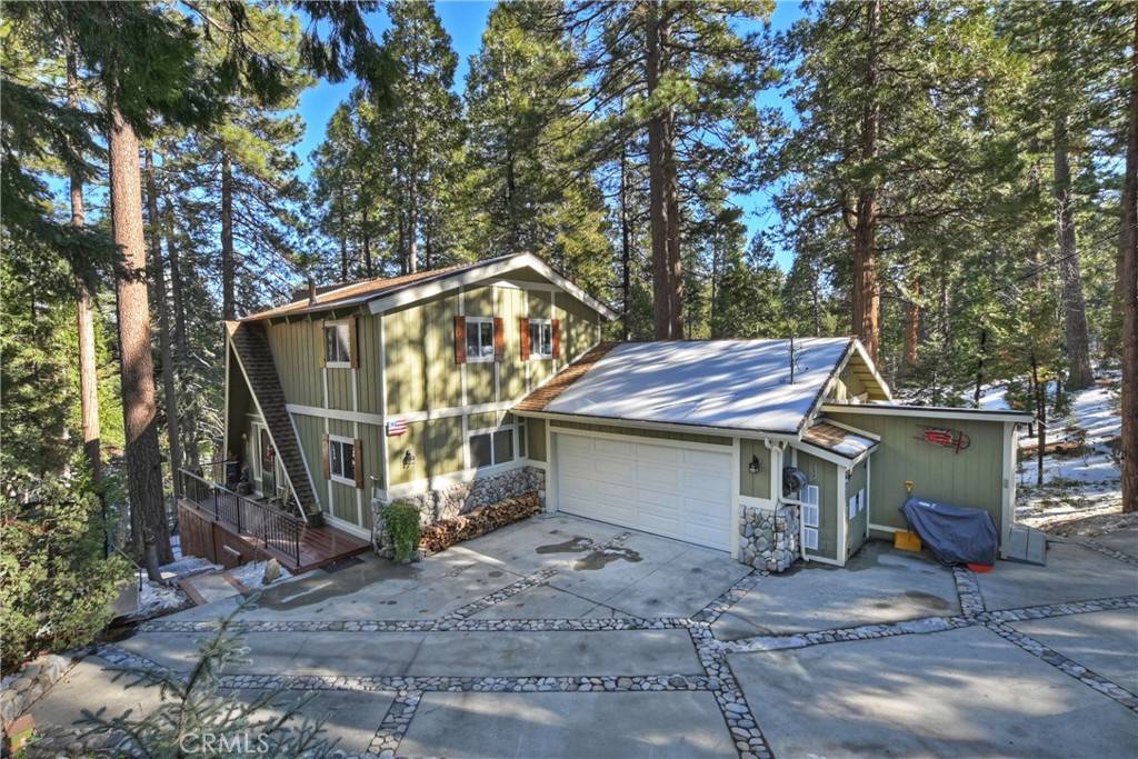 Lake Arrowhead, CA 92352,185 N Fairway DR