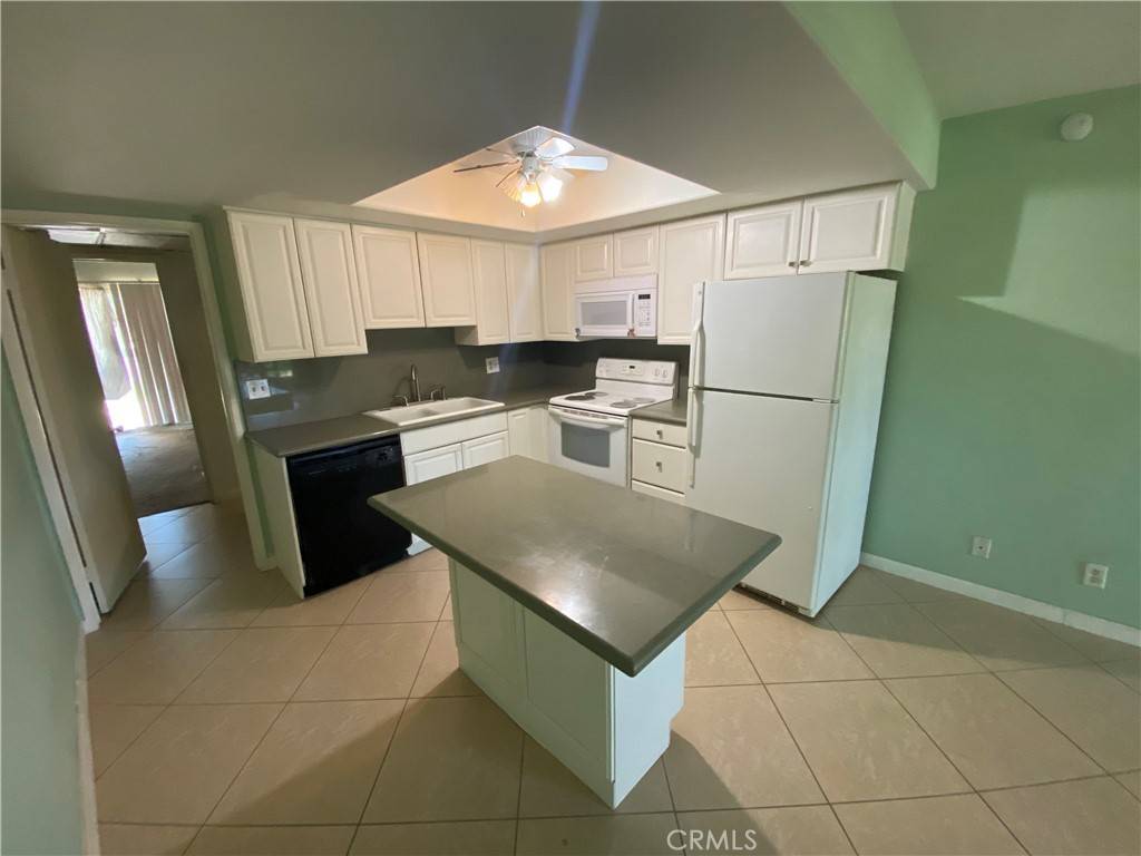 Desert Hot Springs, CA 92240,9647 Spyglass AVE #25