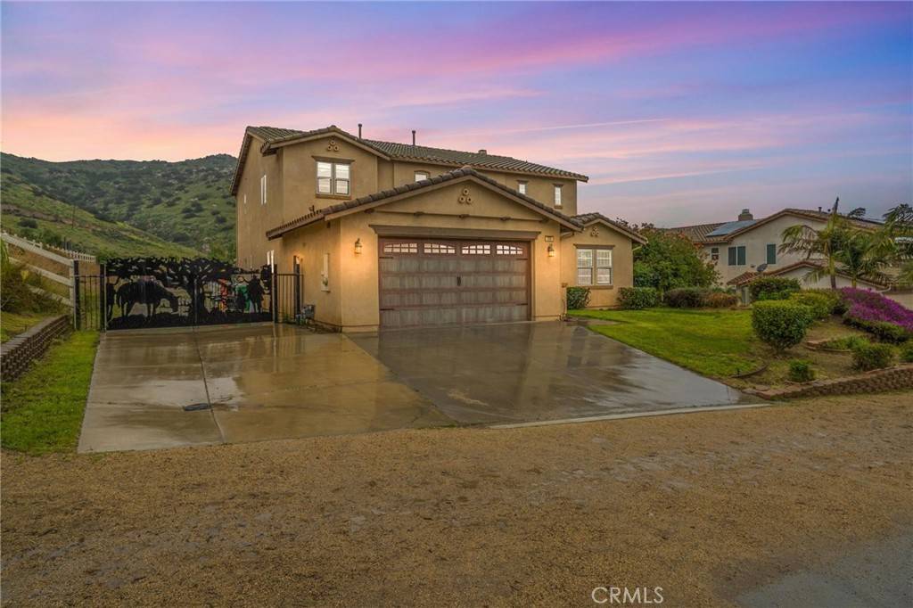 Norco, CA 92860,350 Wild Horse LN