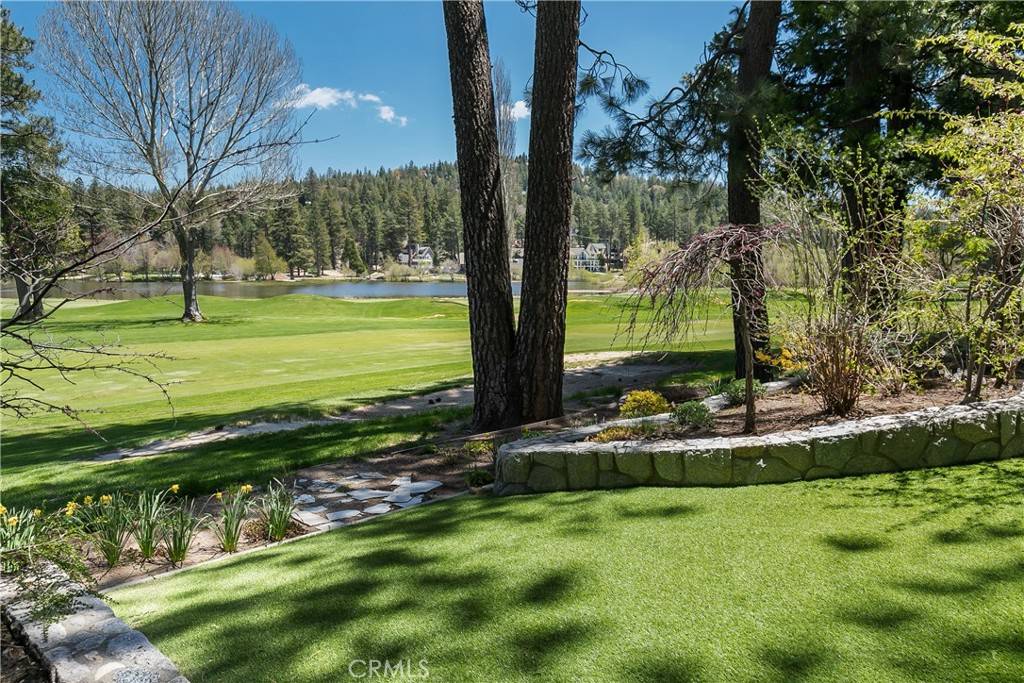 Lake Arrowhead, CA 92352,621 Brentwood DR