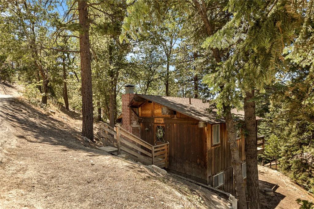Arrowbear, CA 92382,2484 Pine DR