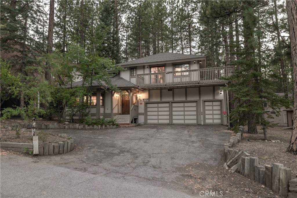 Big Bear Lake, CA 92315,814 Crestwood DR