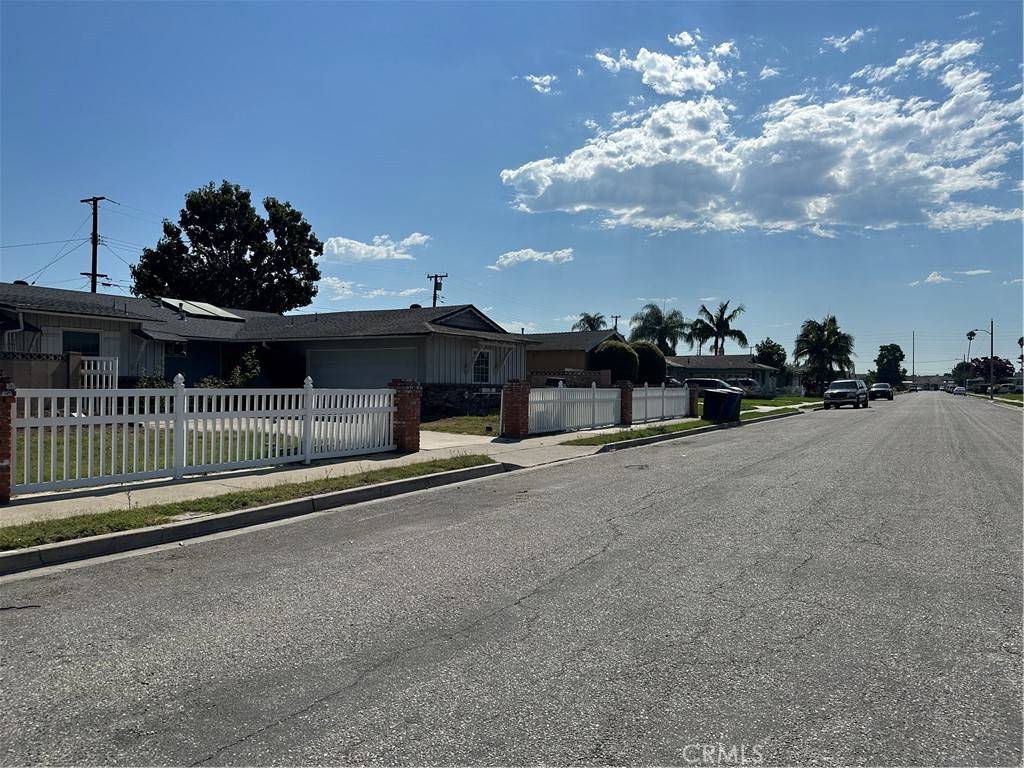 Westminster, CA 92683,6101 Choctaw dr