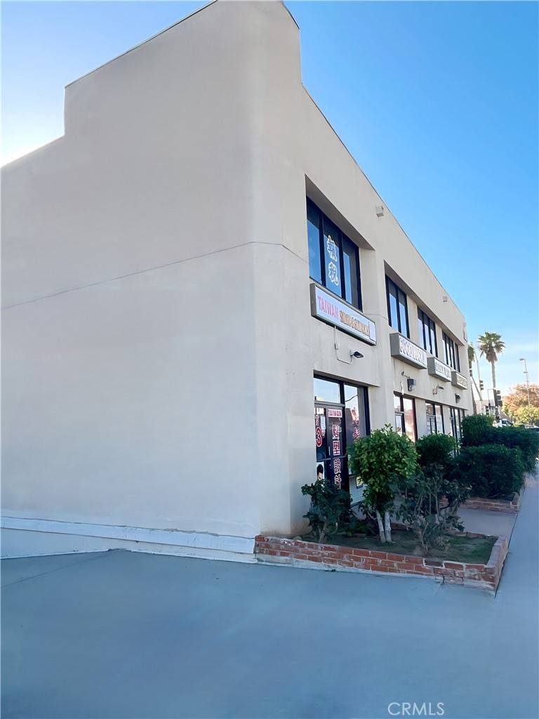 Monterey Park, CA 91764,300 S Garfield Ave #208