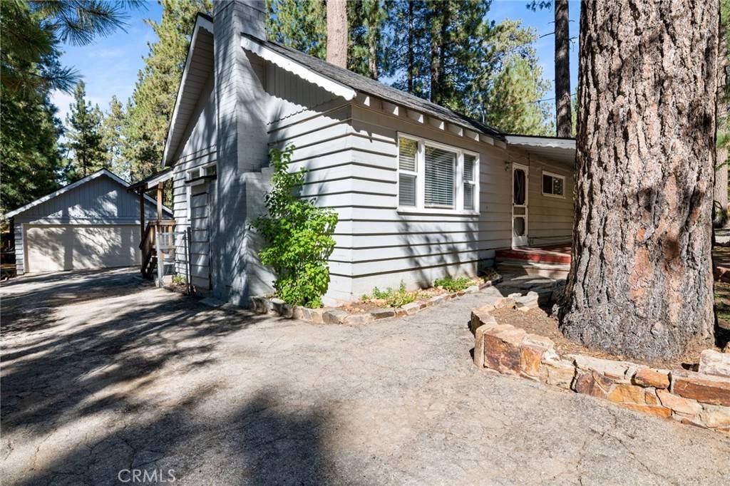 Big Bear, CA 92315,41480 Comstock LN