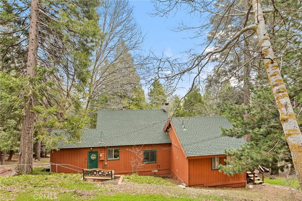 Lake Arrowhead, CA 92352,589 Millburn RD