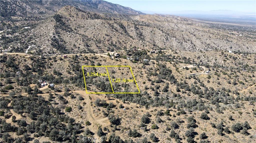 Pinon Hills, CA 92372,7958 HomeRidge DR