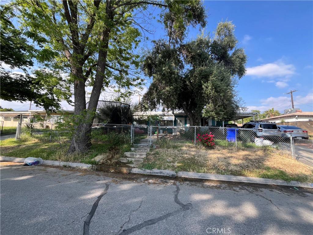 San Bernardino, CA 92404,6735 Merito AVE