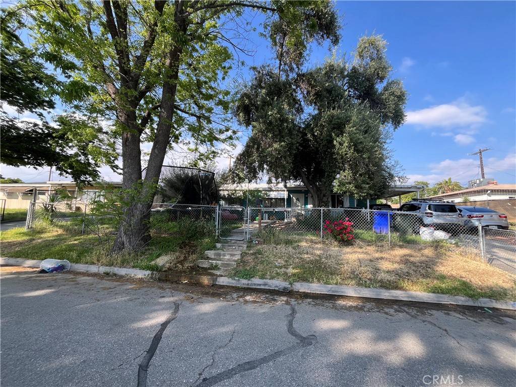 San Bernardino, CA 92404,6735 Merito AVE