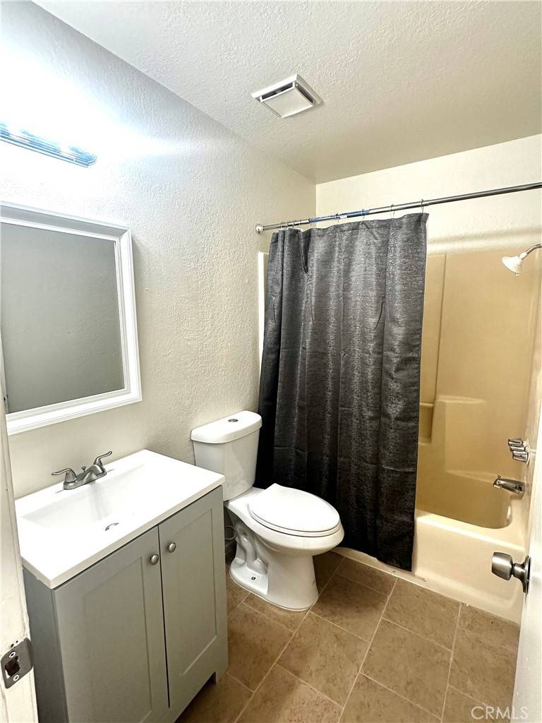 Adelanto, CA 92301,11661 White AVE #studio