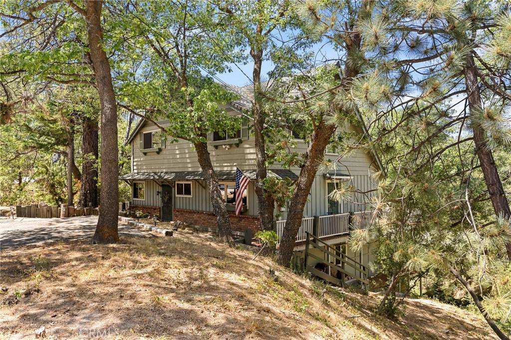 Lake Arrowhead, CA 92352,1200 Acadia DR