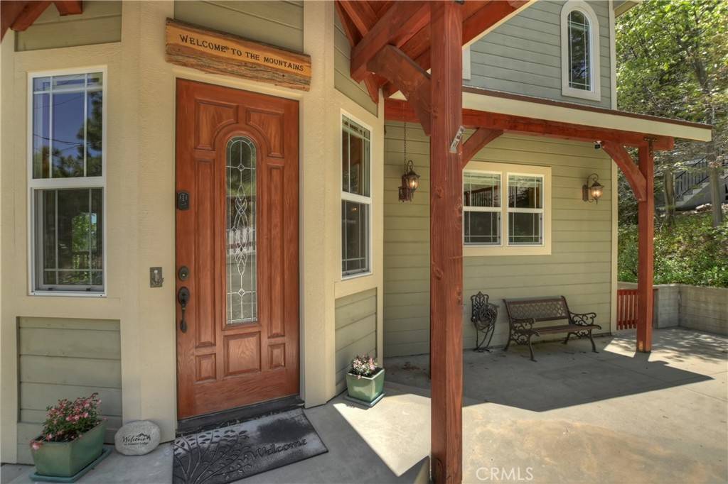 Lake Arrowhead, CA 92352,26611 Amador LN