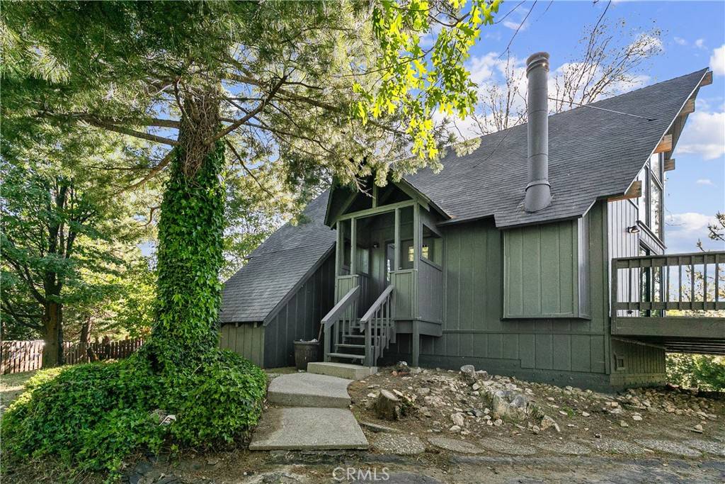 Lake Arrowhead, CA 92352,27895 St Bernard LN