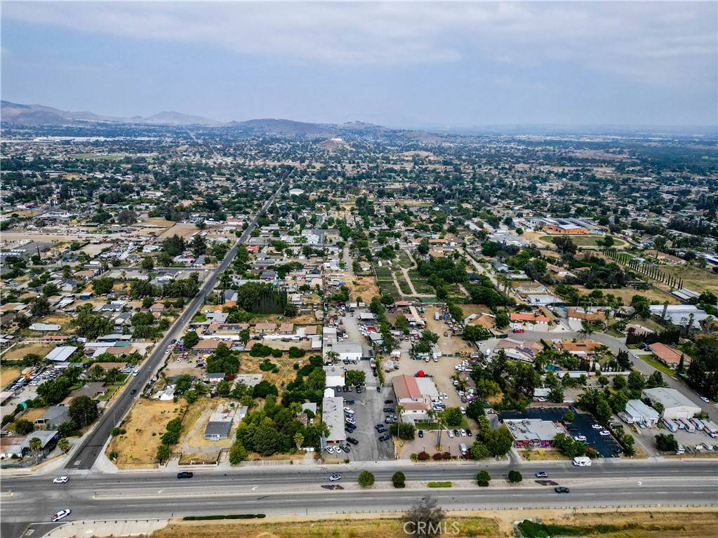 Jurupa Valley, CA 91752,5460 Etiwanda AVE