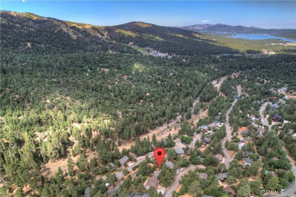 Big Bear Lake, CA 92315,43911 Yosemite DR