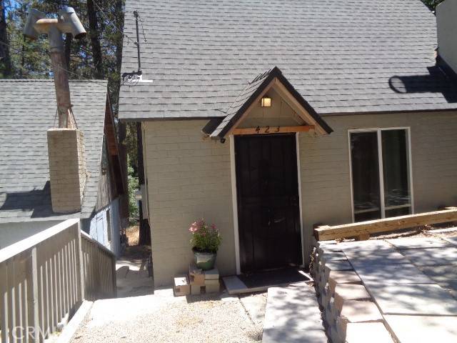 Crestline, CA 92325,423 Forest LN