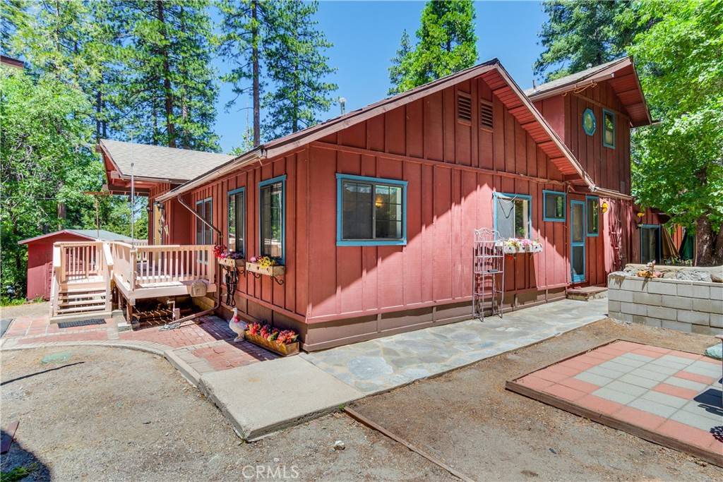 Forest Falls, CA 92339,9339 Wood RD